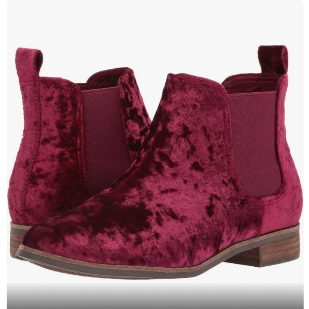 Womens Toms Ella (Black Cherry Velvet) Ankle Boot